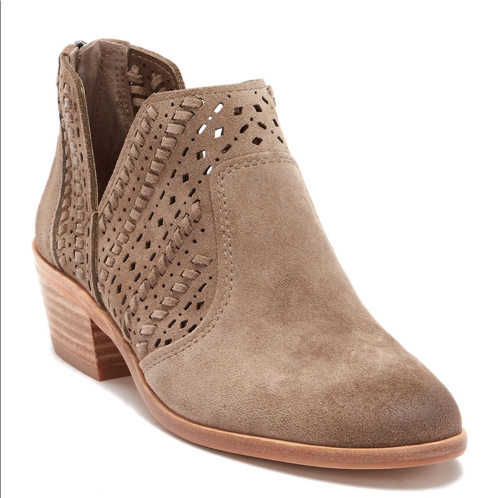 Vince Camuto Prasata Booties
